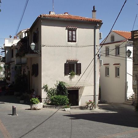 Apartments Dobrinj מראה חיצוני תמונה